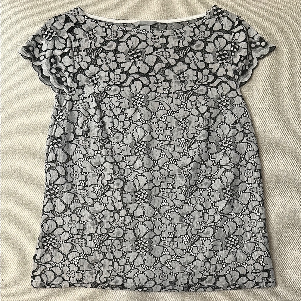 H&M Black and White Graphic Cap Sleeve Blouse